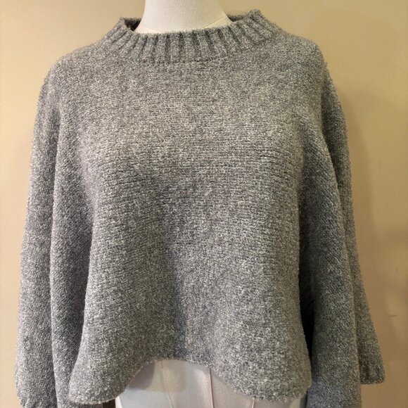 NWT Calvin Klein Women S Knit Boucle Cropped Poncho Sweater - Heather Mid Gray - Picture 1 of 7